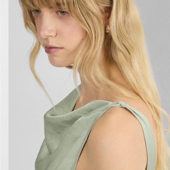 NWT ❤️ Aritzia Goddess Satin maxi dress - Picture 7 of 12